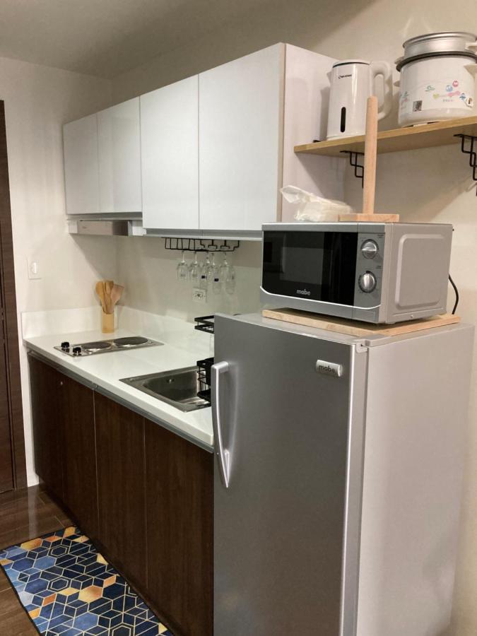 Makati Amazing View Penthouse Studio, Air Residence, Fast Internet マニラ市 エクステリア 写真